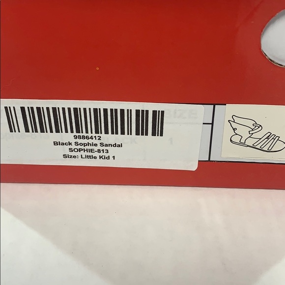 sandals with wings - Picture 5 of 5